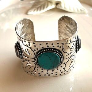 Vintage Silver Tone Native American Style Wide Cuff Bracelet